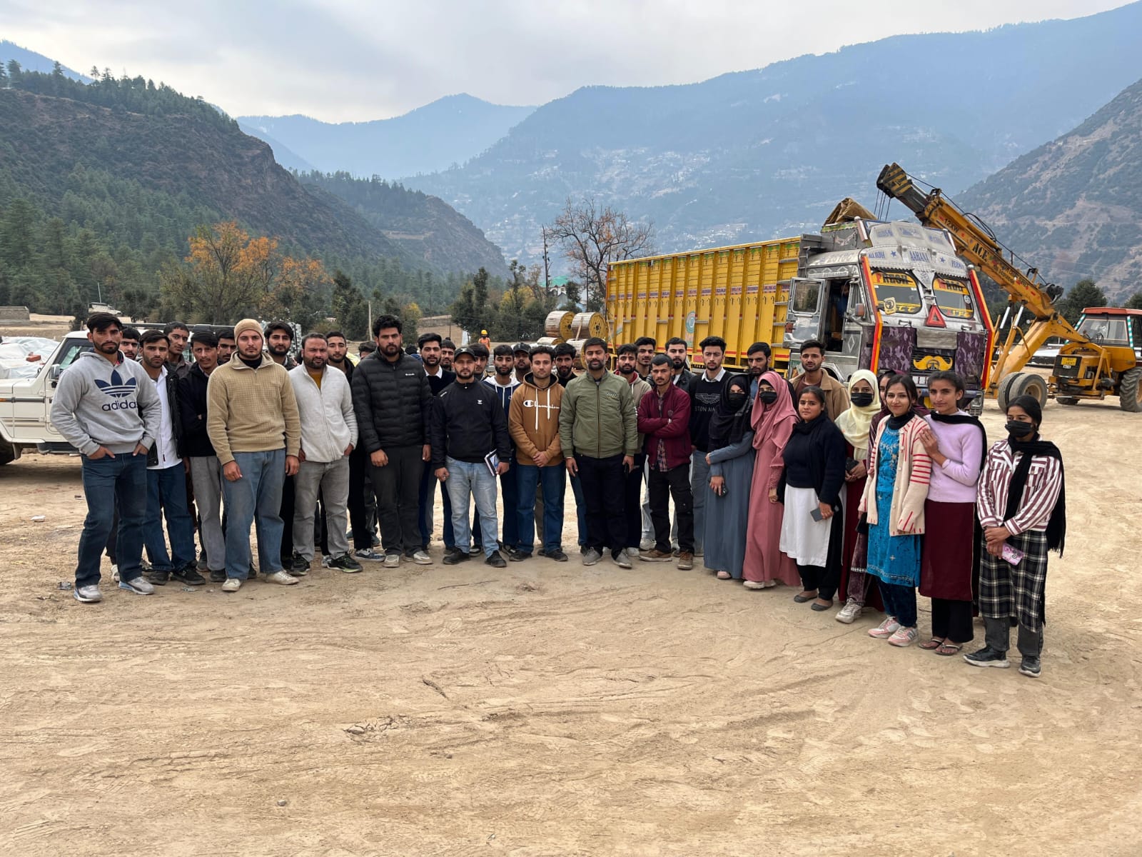 Technical Visit of 3rd Semester Electrical Engineering Students at Electrical Material Store Kishtwar
