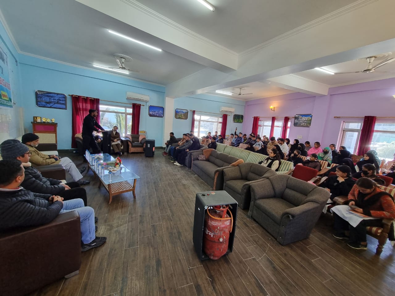 SEMINAR ON DRUG ADDICTION